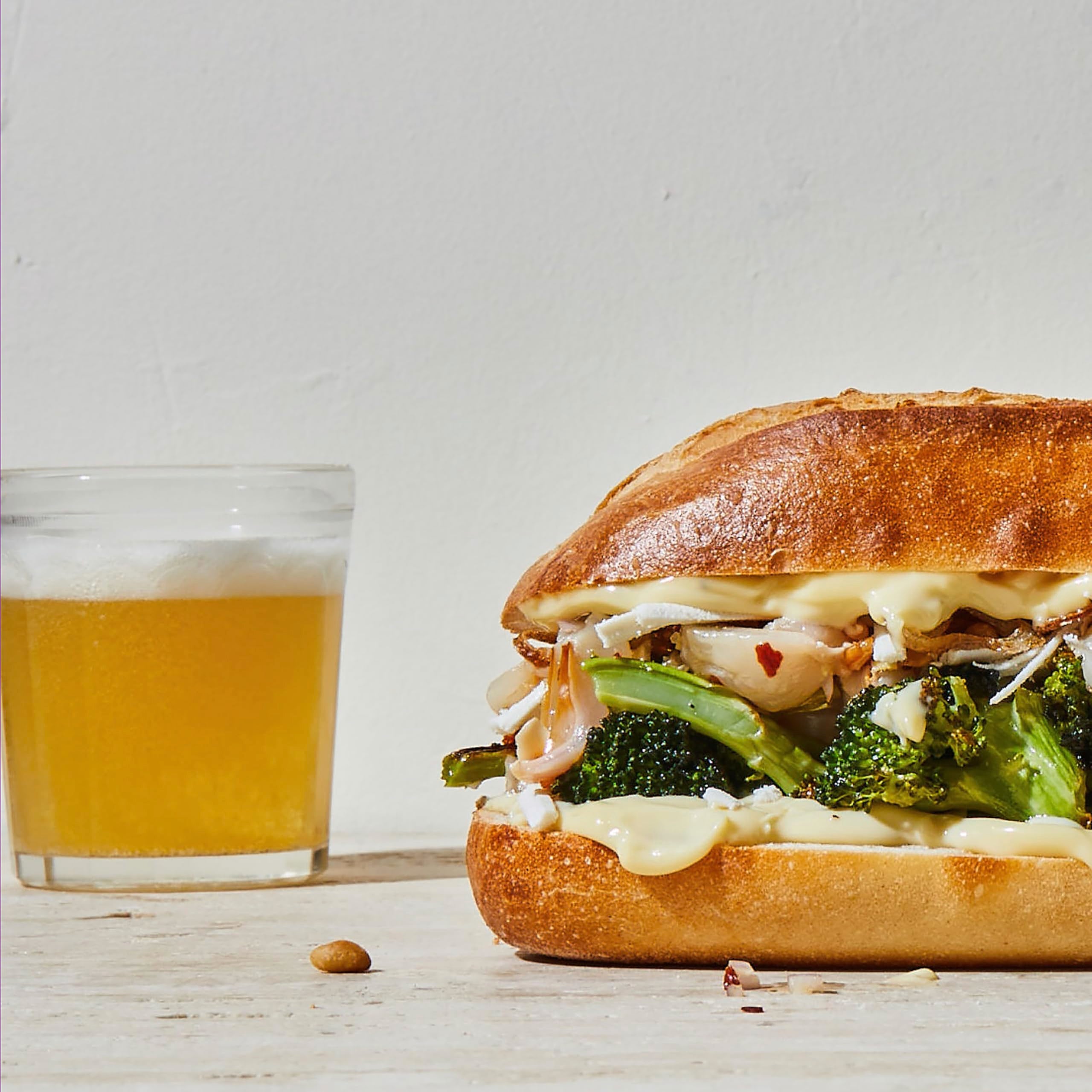 Sir Kensington's Everything Sauce Garlic Dressing Dip and Drizzle Keto Diet & Paleo Diet Certified Dairy Free Gluten Free Non- GMO Project Verified Shelf-Stable 8.3 oz